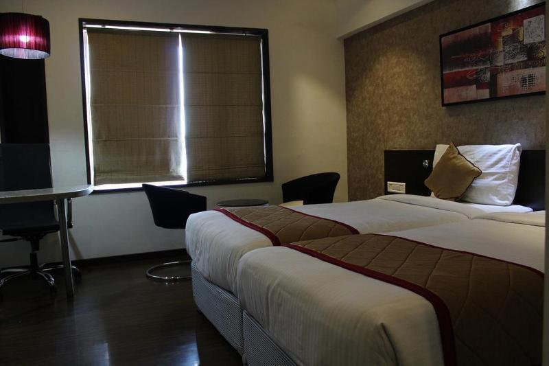 Hotel Siesta Hinjewadi Pune Exterior foto
