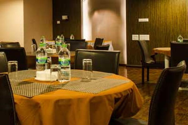 Hotel Siesta Hinjewadi Pune Exterior foto